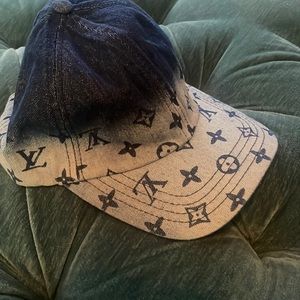 Louis Vuitton men blue hat